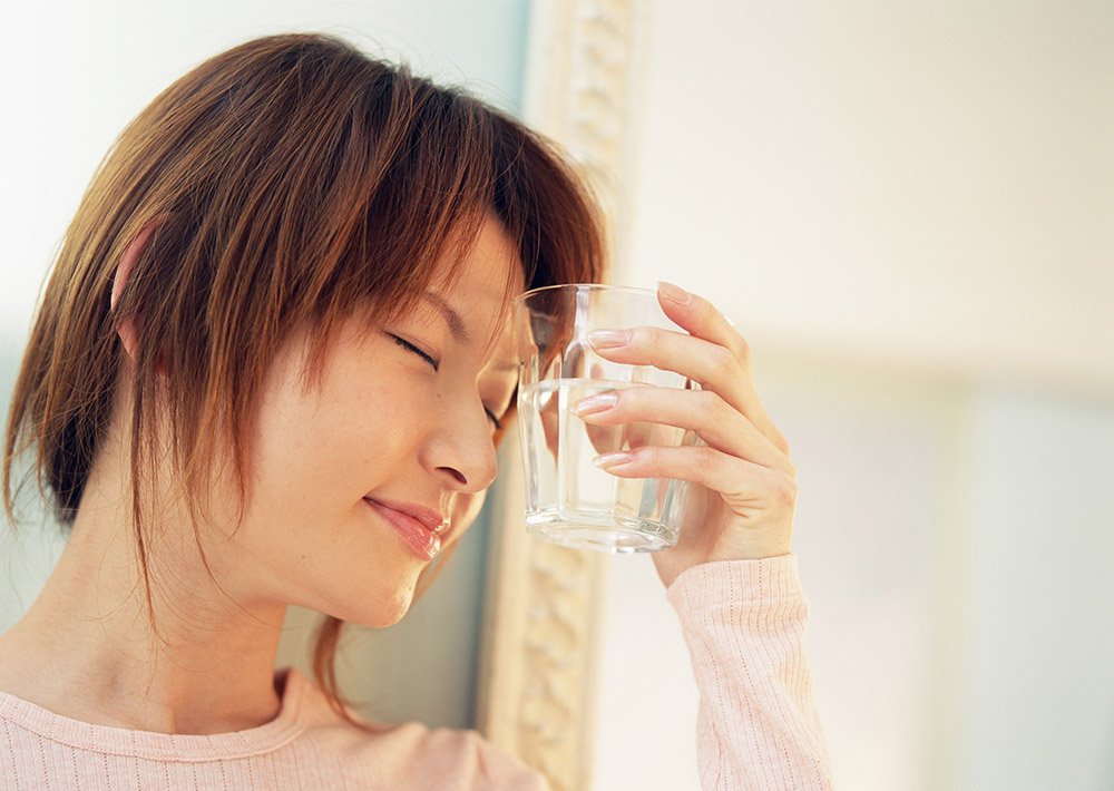 温めるor冷やす 眼精疲労で目がツラいときの対処術 ココロートパーク