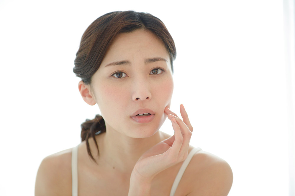 お肌の大敵!「シミ」ができるメカニズムを徹底解剖