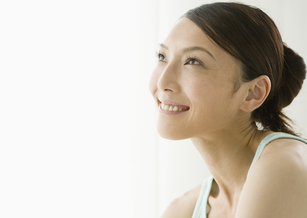 もう鏡を見ても「ハッ」としない!30歳以上なら必見の「ほうれい線」対策!!